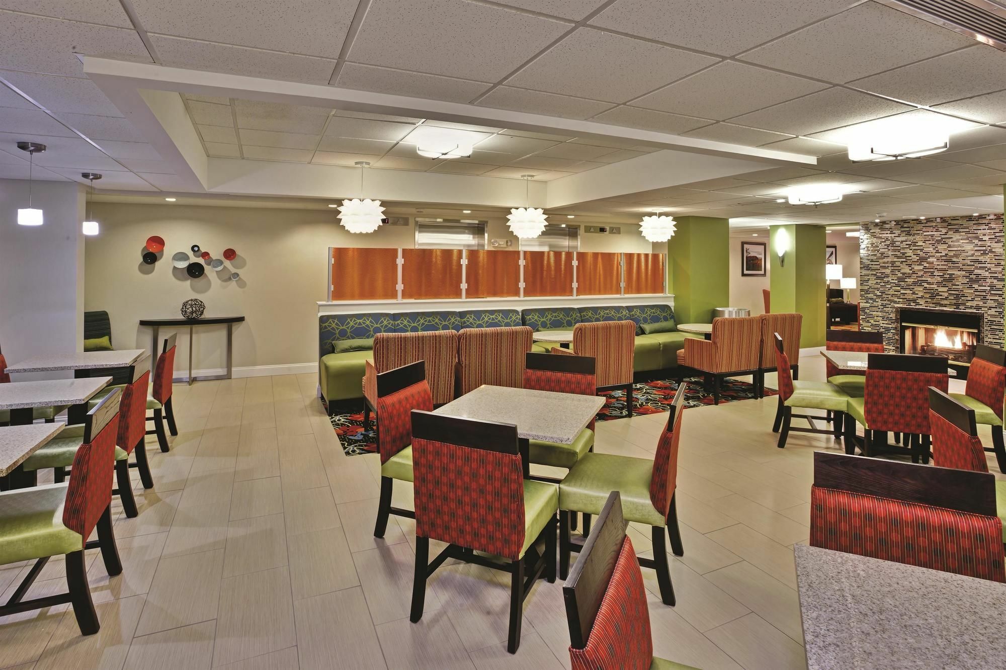 La Quinta Inn & Suites - New River Gorge National Park Summersville Exterior foto