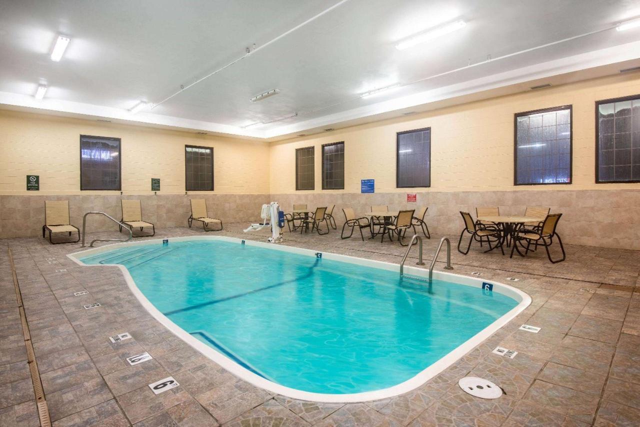 La Quinta Inn & Suites - New River Gorge National Park Summersville Exterior foto